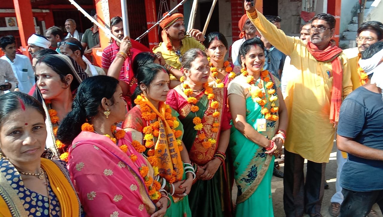 अअखिल भारतीय ब्राह्मण एकता परिषद जिला कटनी में महिला प्रकोष्ठ भी भगवान परश