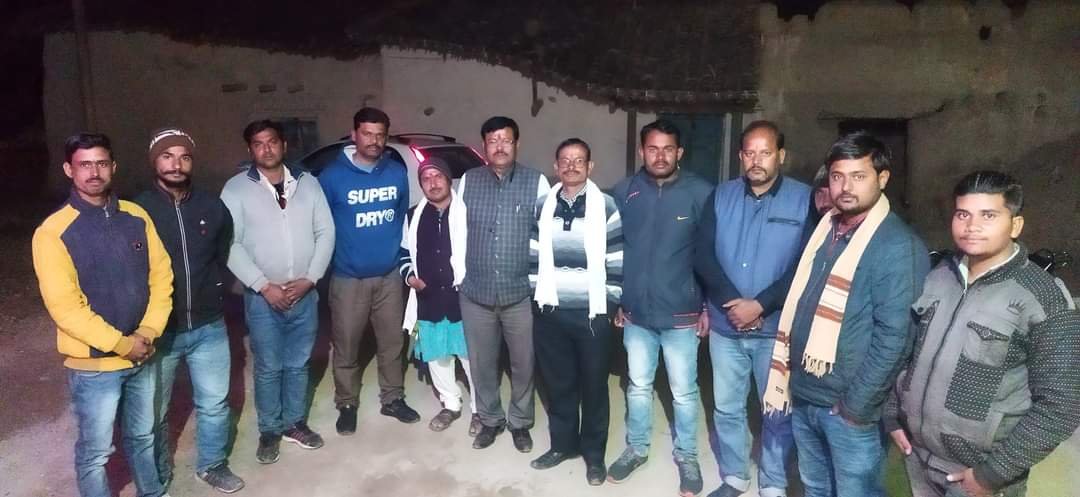पन्ना मे पीड़ित परिवार से मिले जिलाध्यक्ष