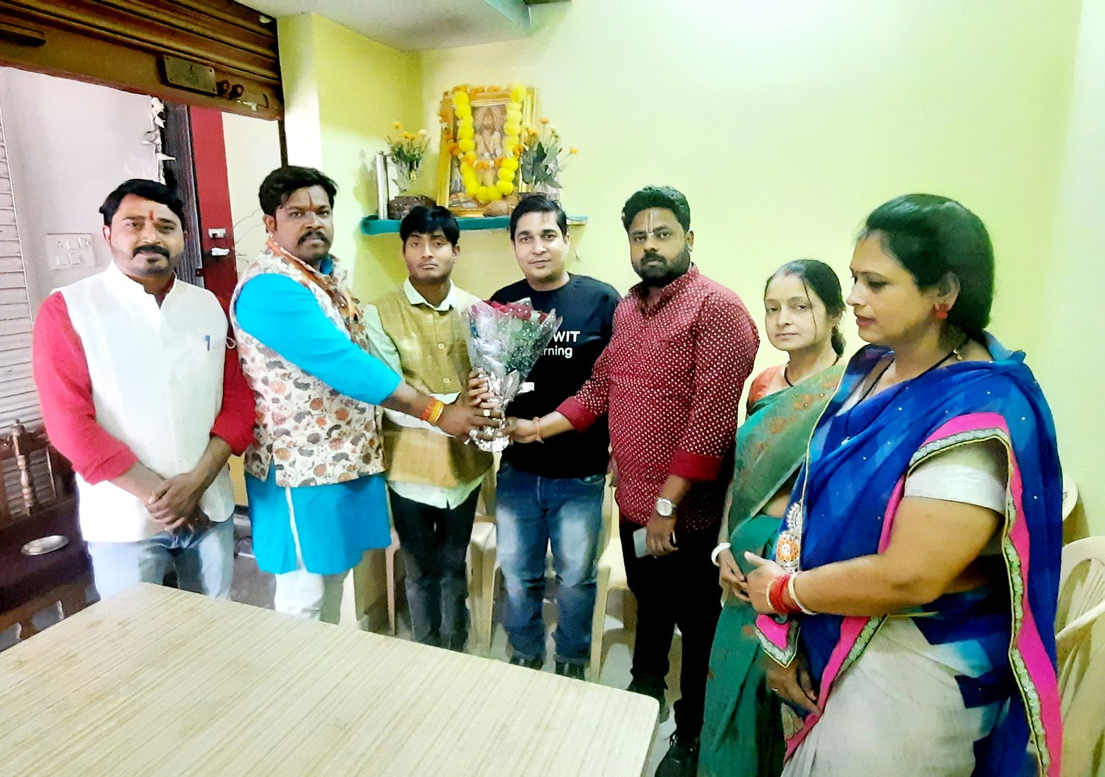 राष्ट्रीय कोषाध्यक्ष पंडित हरि शुक्ला जी का आगमन जिला कार्यालय कटनी में हु